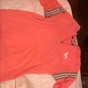 pink sweatshirt!!